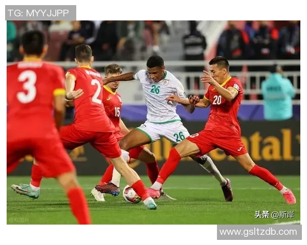 中国足球迎战卡塔尔全力争胜力拼世界杯预选赛关键之战